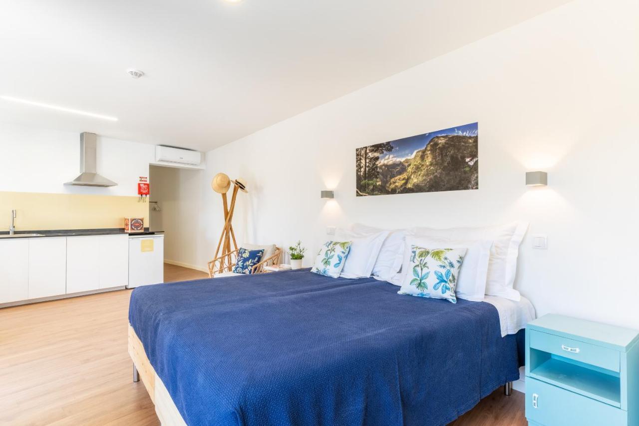 Casa Amarela Apartments - By Casas Na Ilha Câmara de Lobos Extérieur photo